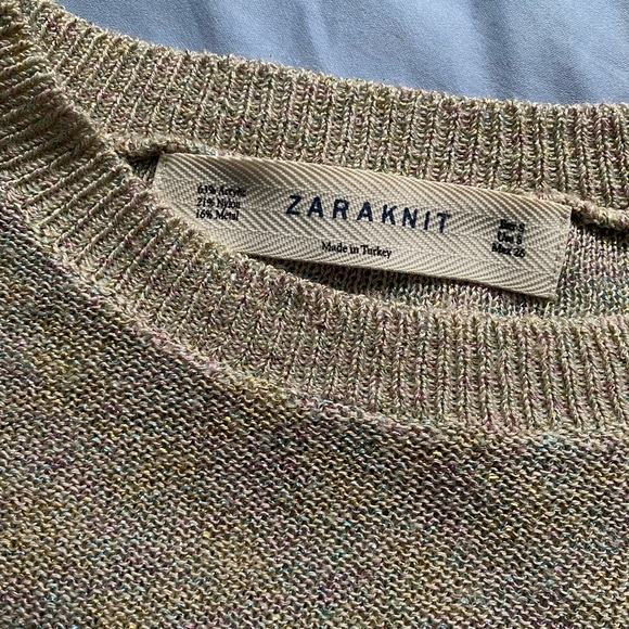 Zara - Small - Picture 2 of 2